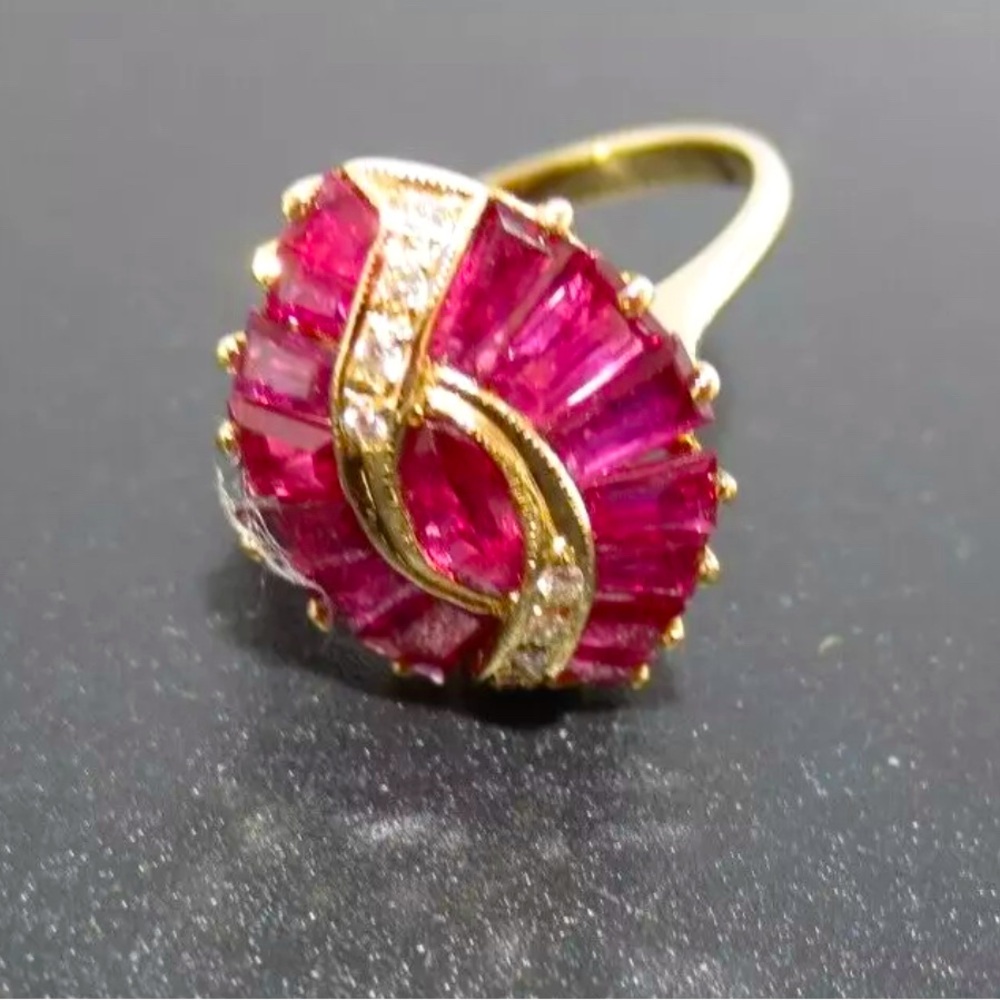 14K gold Heavy natural ruby diamond ring